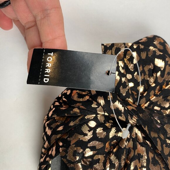 NWT Torrid Flats Black Metallic Gold Bow Leopard Print Shoes Women's Size 8WW - Picture 10 of 11